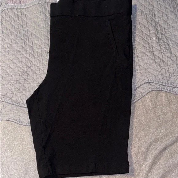 Women’s  Black Bermuda Shorts - Picture 8 of 11